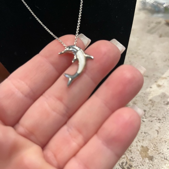 Sterling silver and white inlay pearl 18” dolphin necklace - Picture 4 of 5